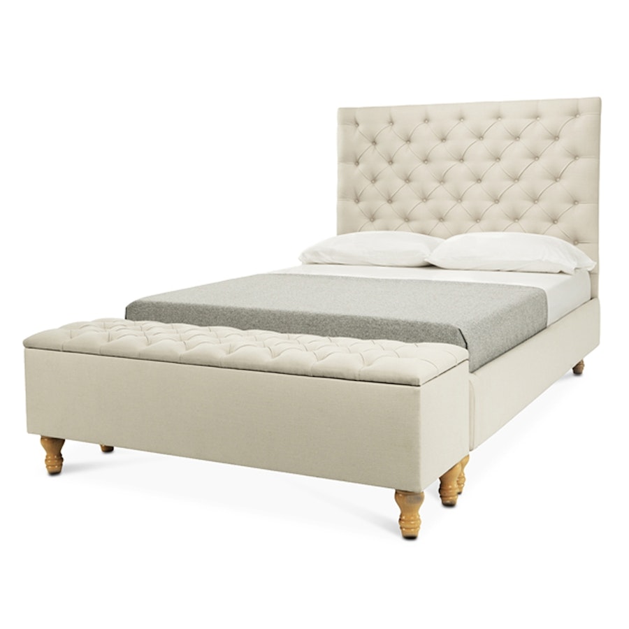 Chesterfield upholstered bed headboard gallery 3
